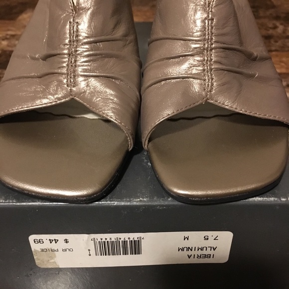 Heels - Picture 3 of 6